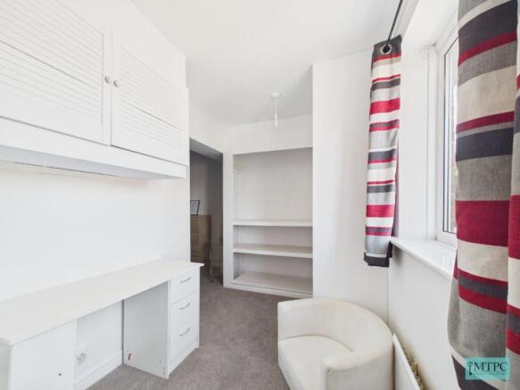 1 bed House Share to rent Image 4