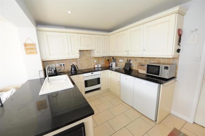  Granite  KITCHEN