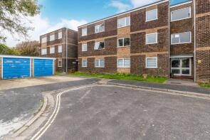 Flat 13, 50 Foreland Court, Rails Lane, Hayling Island PO11 9LW