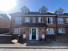 Flat 6, Jessop House, Wey Hill, Haslemere GU27 1BG