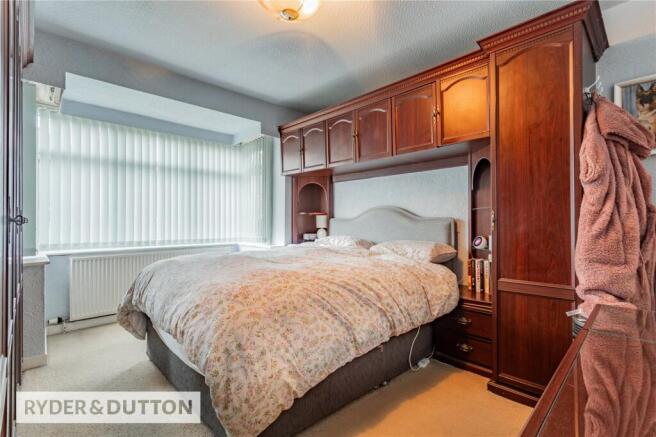 3 bed Semi-Detached Bungalow for sale Image 12