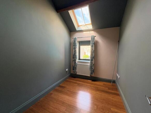 2 bed Flat to rent Image 10
