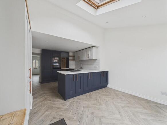 2 bed Terraced for sale Image 5