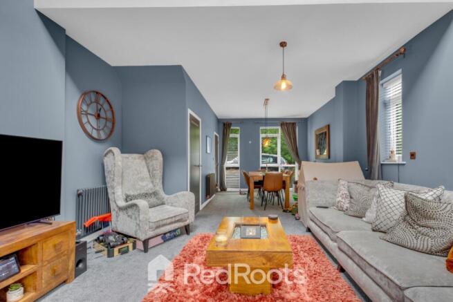 4 bed Detached for sale Image 5