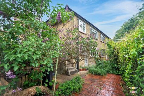 104 Geoffrey Road, Brockley, London, SE4 1NU