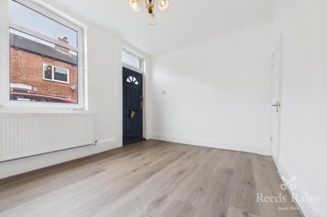 2 bed Terraced to rent Image 4