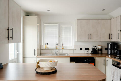 Rowacres, Bristol