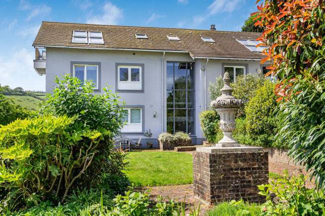 26 Apartments