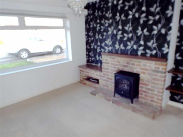 SITTING ROOM: