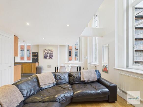 CAM03394G0-PR0424...