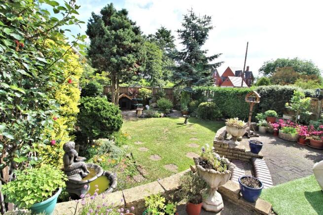 GARDEN VIEW 3
