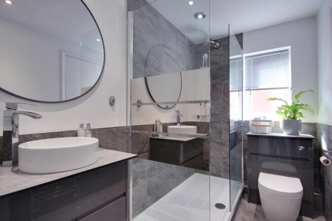 2 bed Semi-Detached for sale Image 12