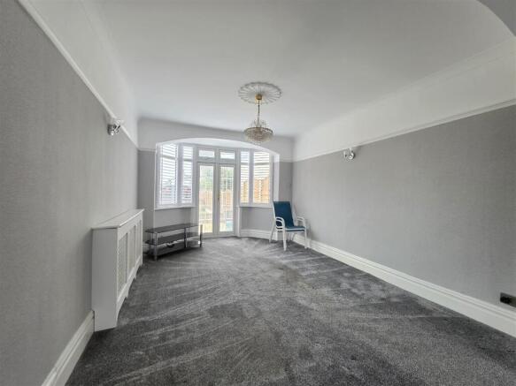 Malvern Drive, Ilford photo 5