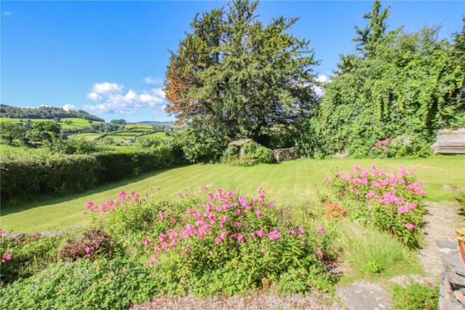Gardens & Views