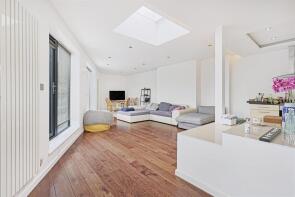 8, 57 Bell House, Webber Street, London SE1 0RF