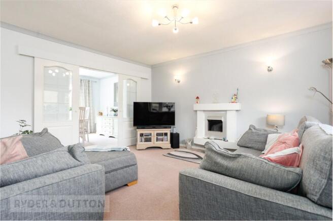 4 bed Detached for sale Image 4