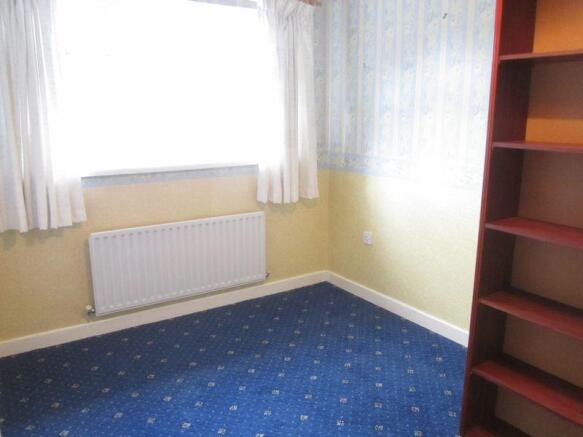 BEDROOM 2
