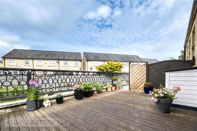 2 bed Apartment for sale Image 7