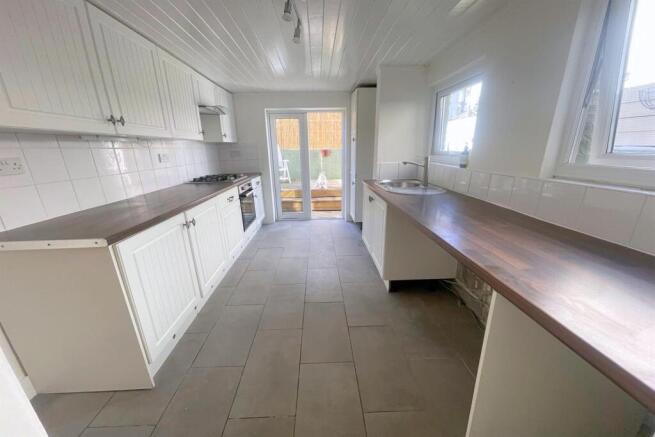 Modern fitted kitche