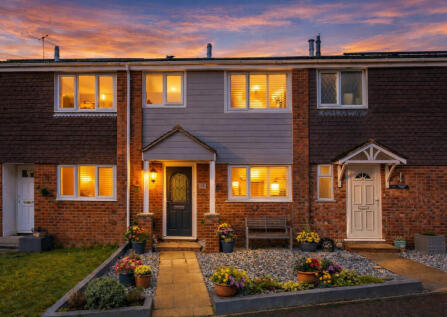 Brinsons Close, Christchurch, BH23