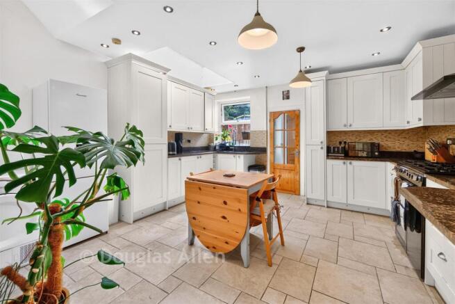 Glenthorne Road, Walthamstow photo 3