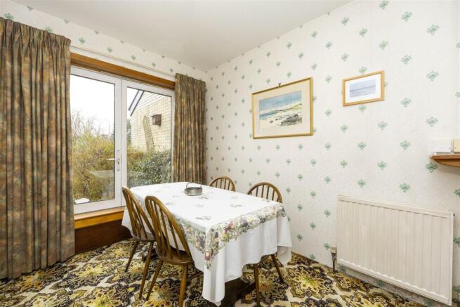 1_CRAIGENBAY_ROAD_LENZIE_005.JPG