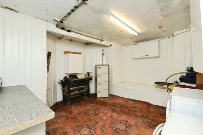 2 bed Ground Flat for sale Image 12