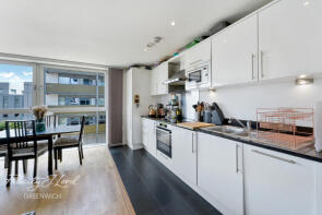 75, 6 Hatfield House, Merryweather Place, London SE10 8EW