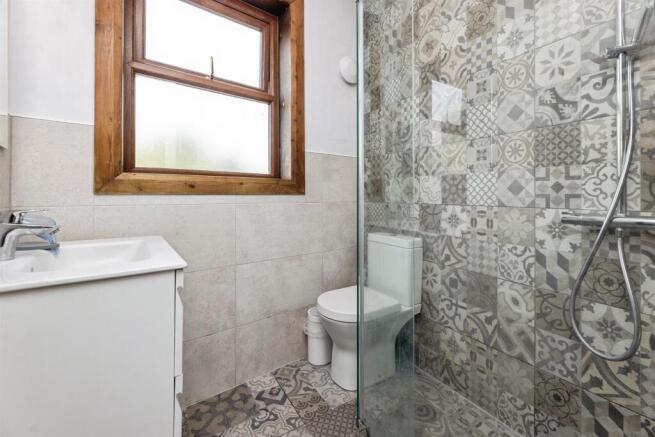 2 bed Terraced for sale Image 6