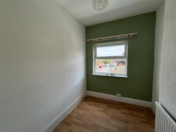 3 bed Terraced for sale Image 6