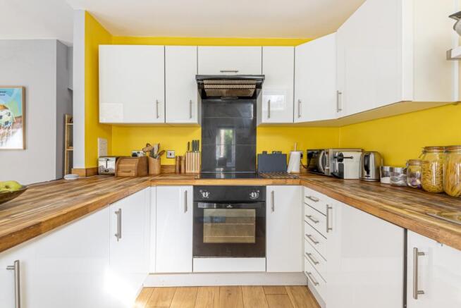 Kitchen (2)