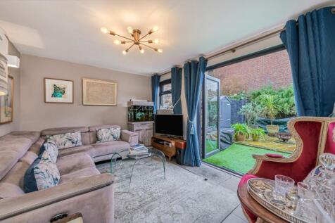 Chale Road, London, SW2