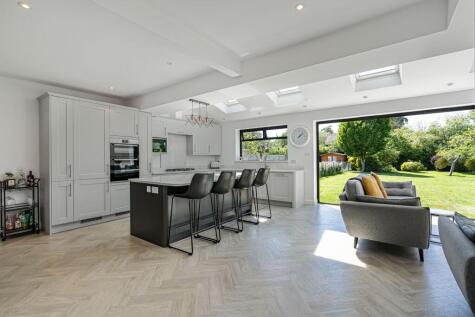 The Drive, Fetcham, KT22