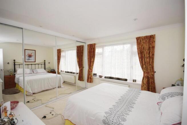 BED 1...JPG