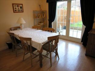 DINING ROOM: