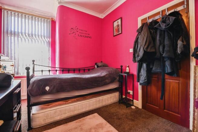 3 bed Terraced for sale Image 8