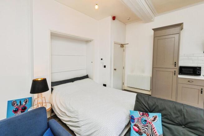 pbox-IMG.jpg