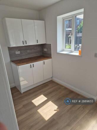 3 bed Detached to rent Image 6