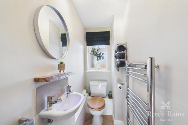 3 bed Detached for sale Image 8