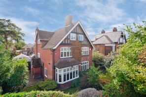 5, James Close, Bushey WD23 2LT