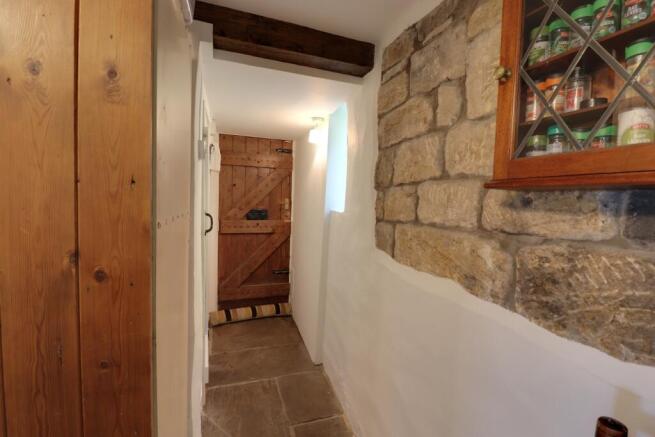 7 bed Farm House for sale Image 10