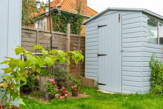 Enclosed garden