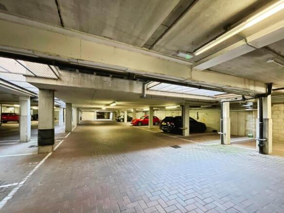 1 bed Apartment for sale Image 11