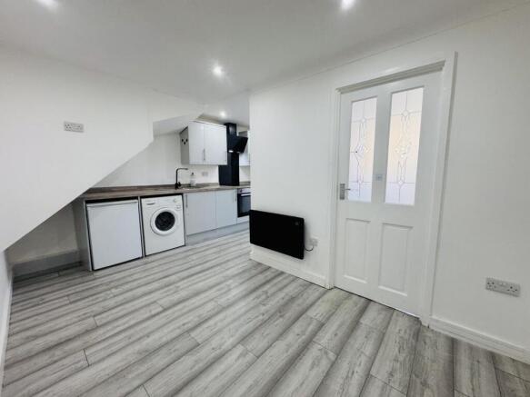 Living room/ Kitchen