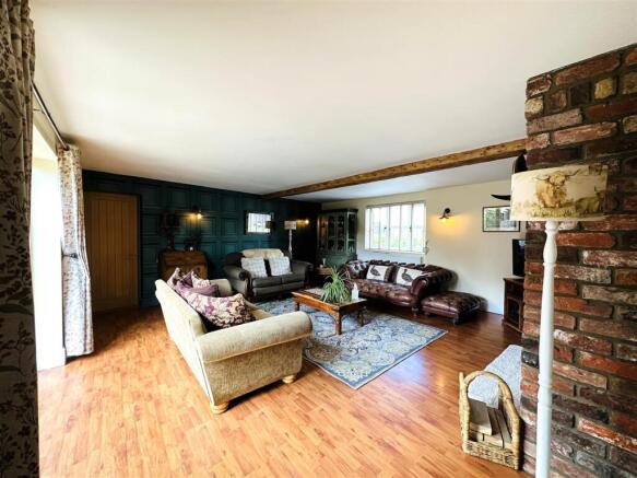 5 bed Barn Conversion for sale Image 6