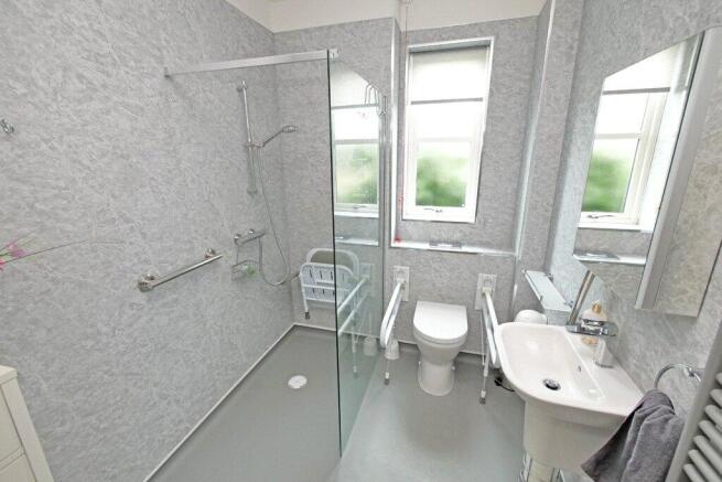 2 bed Apartment for sale Image 7