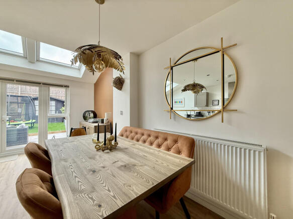 3 bed Semi-Detached for sale Image 7