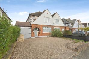 148, Somerset Avenue, Chessington KT9 1PR
