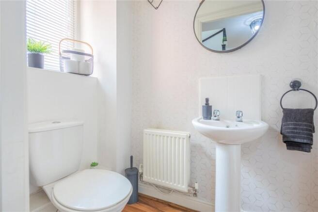 3 bed House for sale Image 8