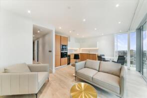 Flat 903, 30 Cassia House, Piazza Walk, London E1 8ZP